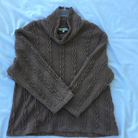 Indigo Soul Brown Mock Neck Long Sleeve Cable Knit Sweater, Large, and earrings - Picture 5 of 8